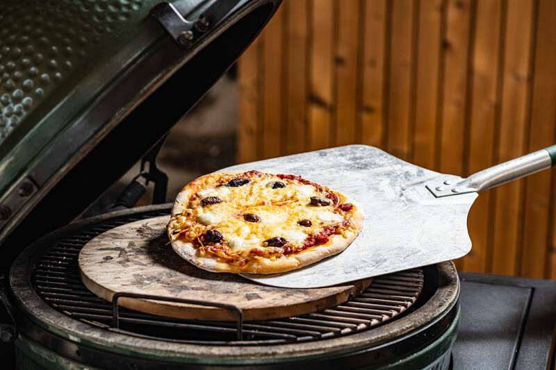 Big Green Egg Lopata pekárenská na pizzu vs.chlieb